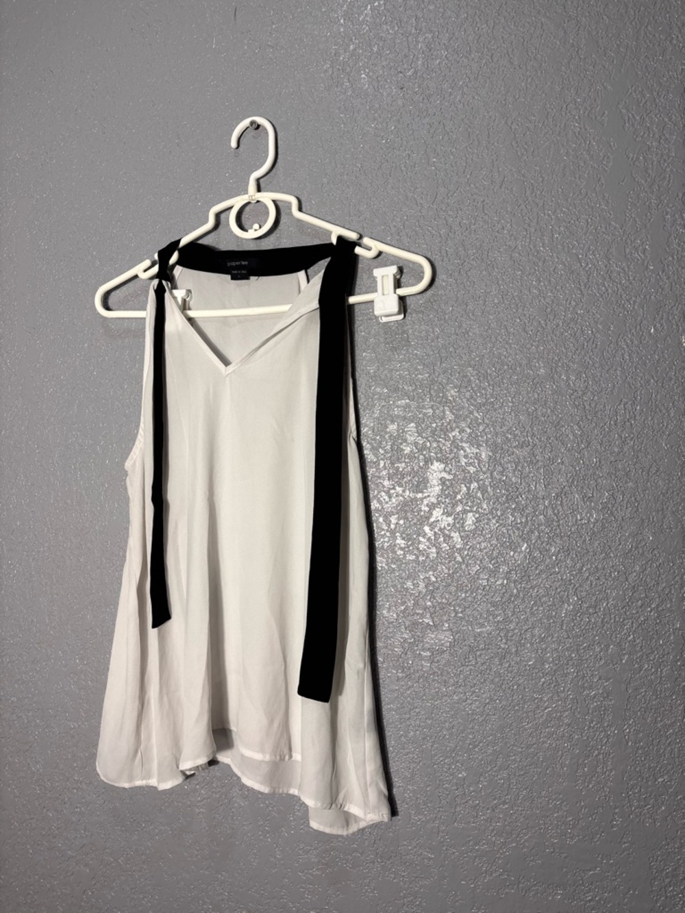 paper tee White Sleeveless V-Neck Camisole with Black Tie